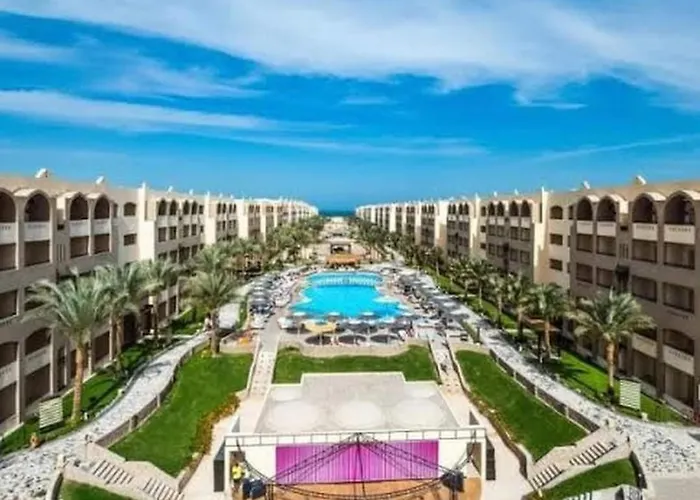 El Karma Aparthotel